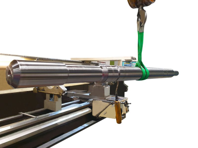 3800 mm water turbine axis machined at Kovine Gorsek